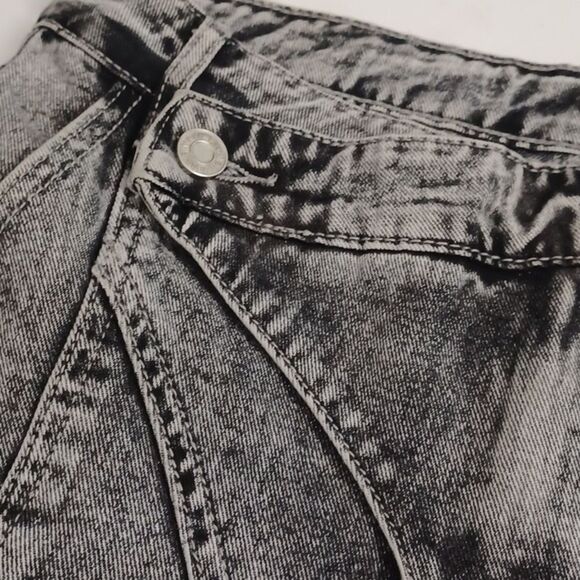 Stylish Gray Women's Jeans - Picture 11 of 13